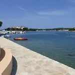 For Two 200m From The * Pula