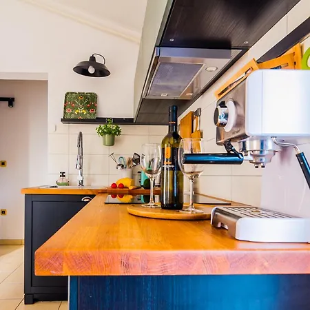 Apartman For Two 200m From The *
