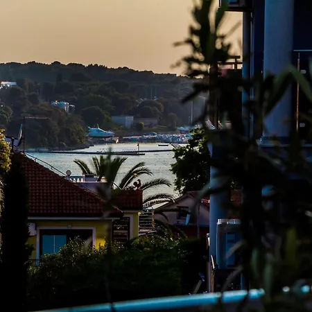 Apartamento For Two 200m From The Pula