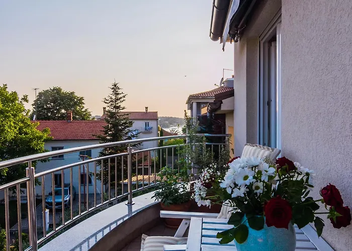 For Two 200m From The Daire *