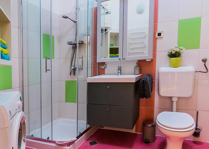 For Two 200m From The Daire